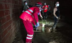 Voluntariado de Cruz Roja Huesca presta ayuda en las zonas afectadas por la DANA en Valencia